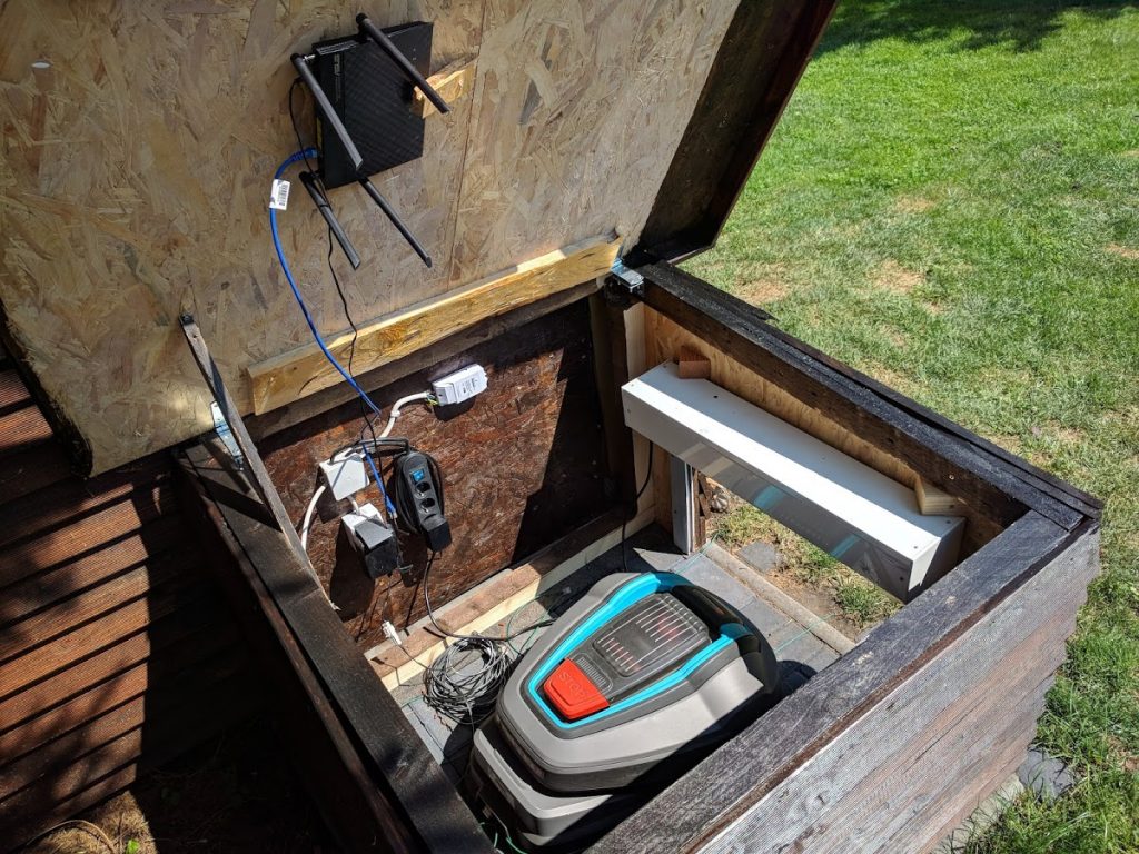 Garage für den Automower 305 selbst bauen oder kaufen