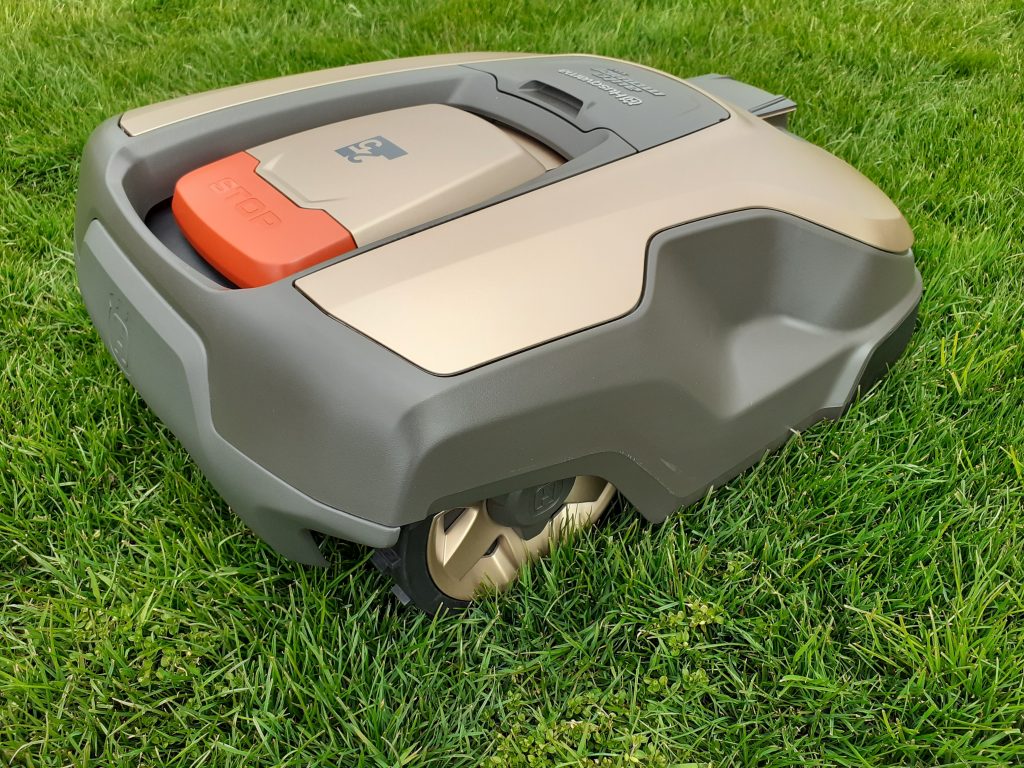 Automower 315 X der Rasenroboter von Husqvarna bis 1500qm › robomaeher.de