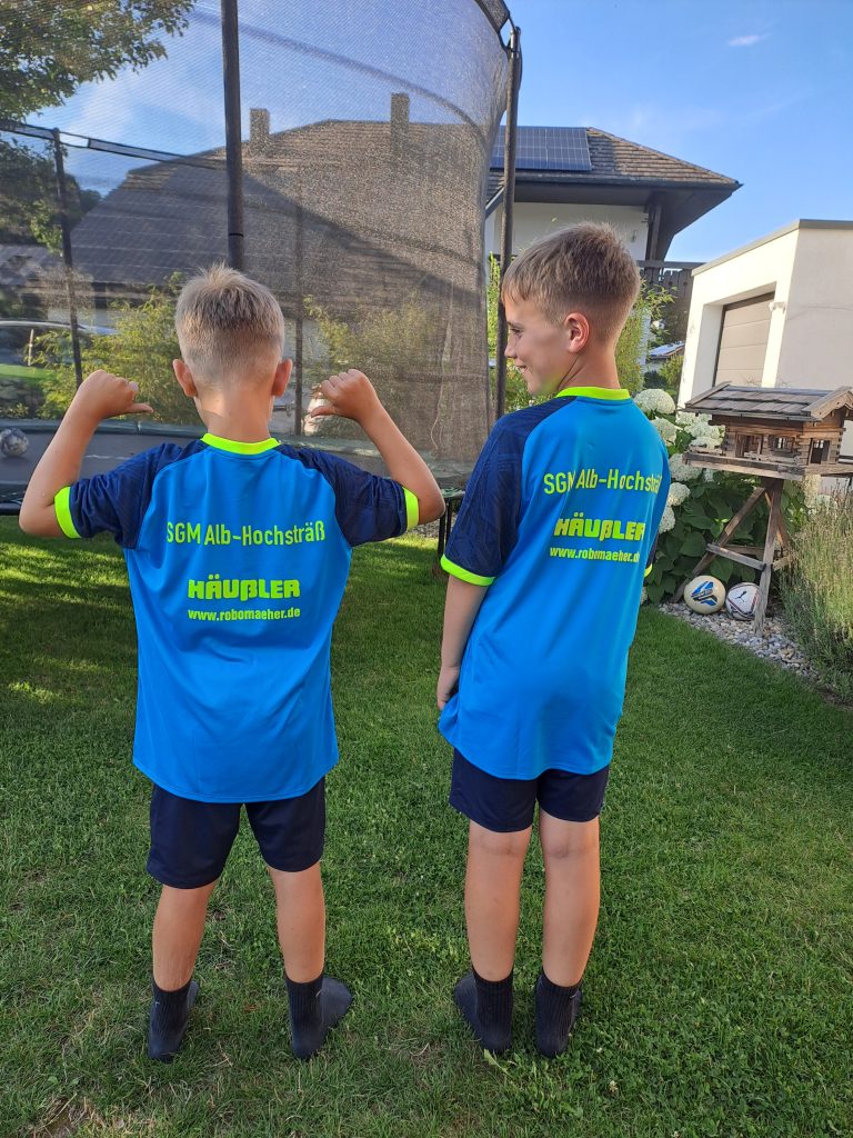 Automower der Rasenroboter für Stadion und Sportplatz